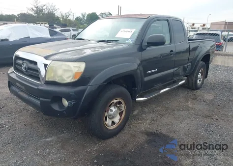 2006 Toyota Tacoma Base V6 z USA, uszkodzony, nr VIN 5TEUU42N46Z276485